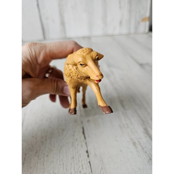 Vintage plastic Italy sheep large nativity decor Xmas religious brown - Picture 7 of 10
